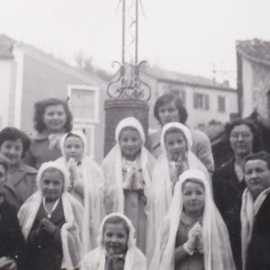 1952 communiantes à Saint Paul