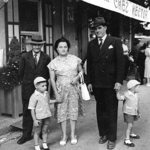 Famille à la vogue